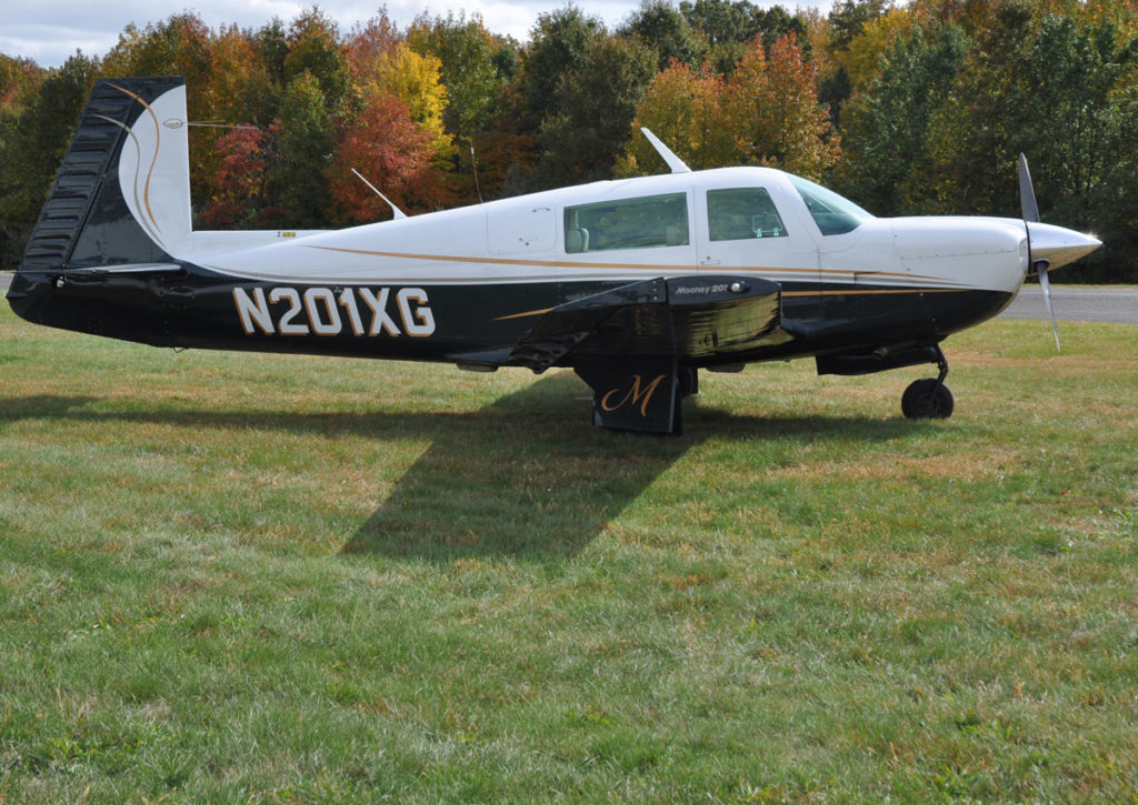 N201XG_1281-b-1