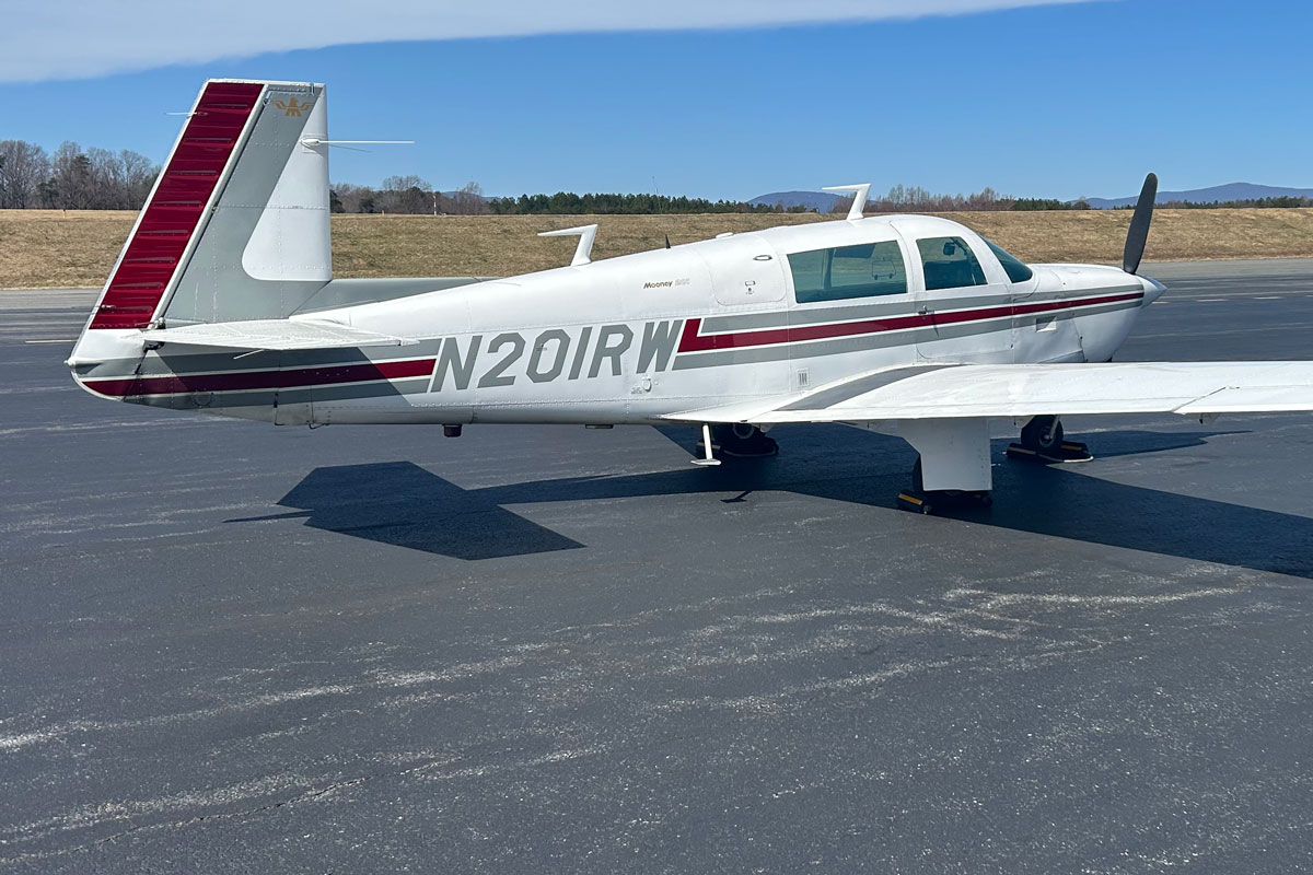 N201RW_4021-b