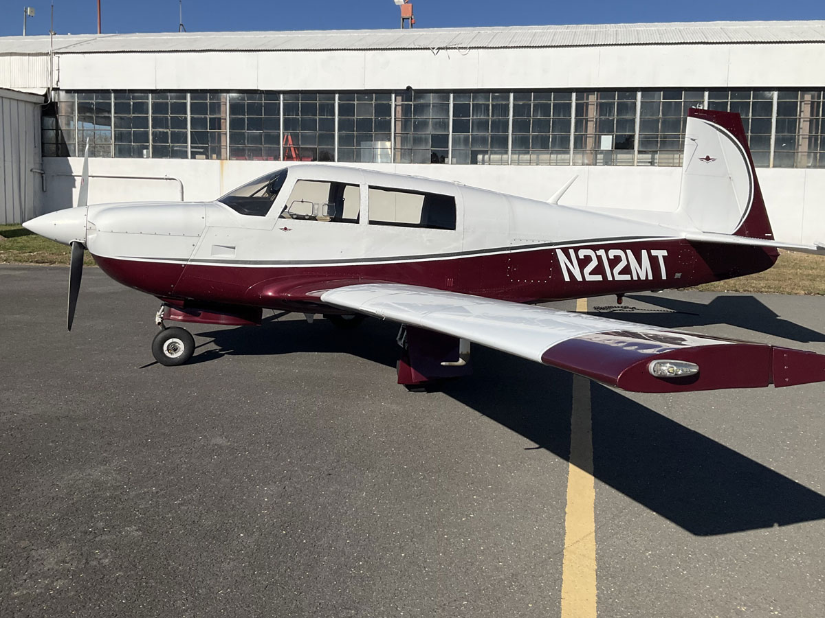 N212MT_1984-b